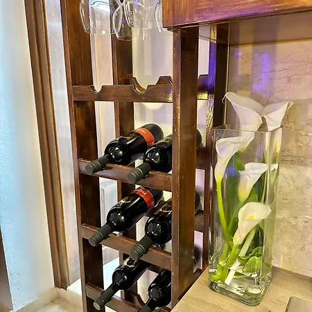 Apartment Diocletian Wine Studio Apartment Split