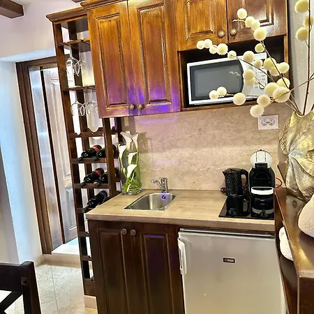 Diocletian Wine Studio Apartment Split